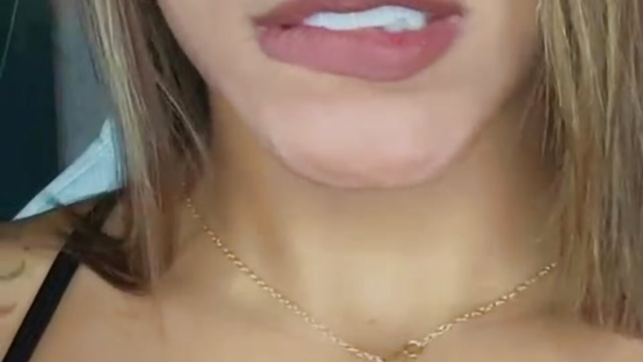 Brown🔥 - vidéo du modèle de showcams AlessiaLondon