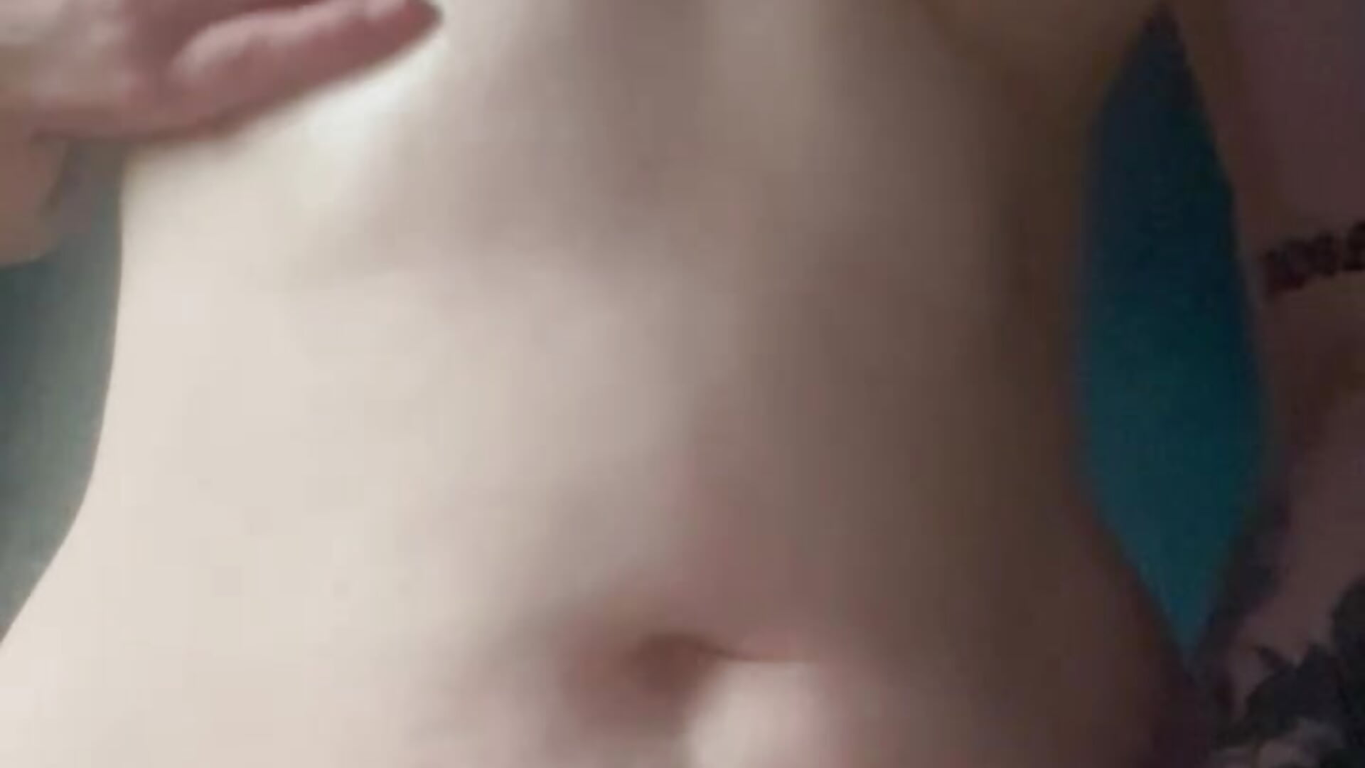 trim,2B5A5CCD-A803-4DDF-B80D-CED0D2F2B6B1 - video by EmmaXXX666 cam model