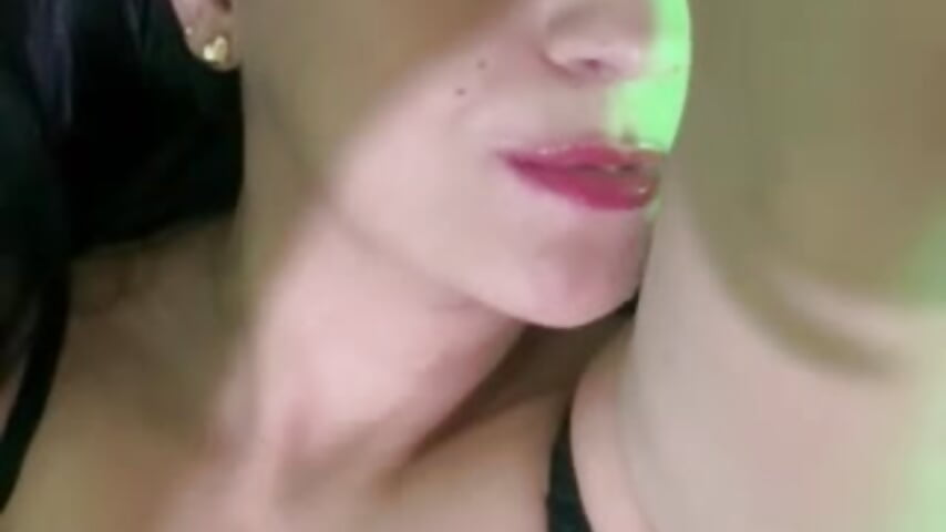 a tease about me - video by anaruiz_ cam model