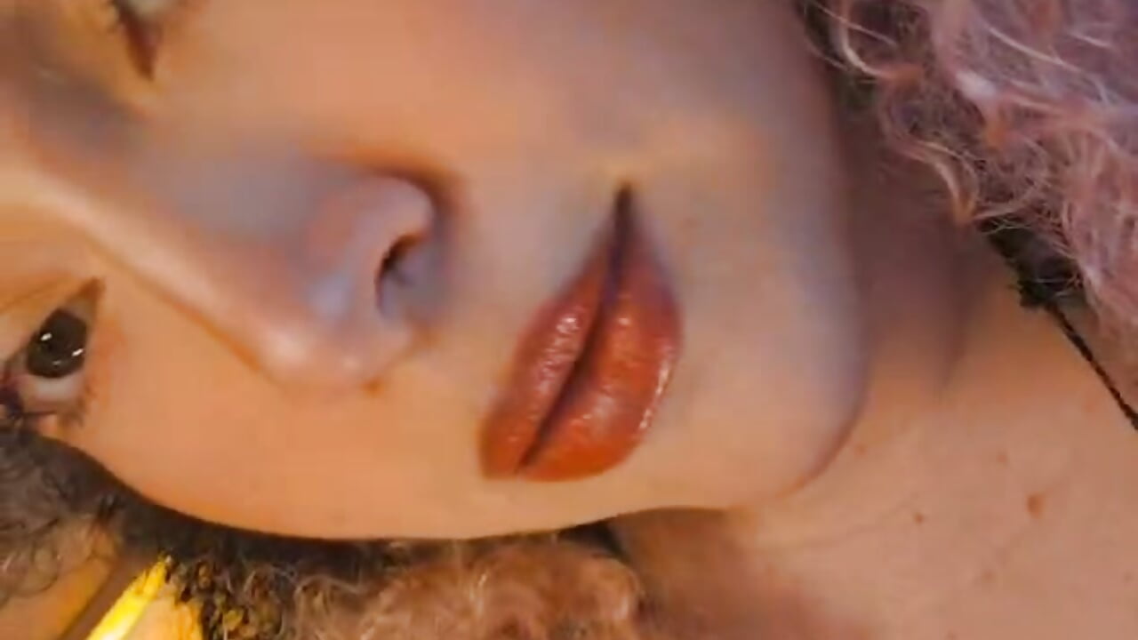 "Do you like what you see? It's just the beginning ..." 💋 - vidéo du modèle de showcams Kateryn_