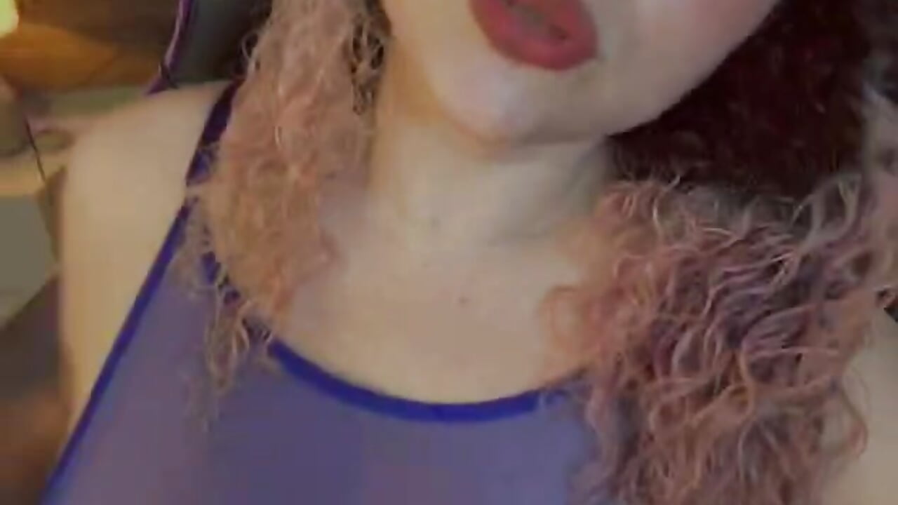 "I want to feel how you travel with your hands ... and with your mouth." 💋 - vidéo du modèle de showcams Kateryn_