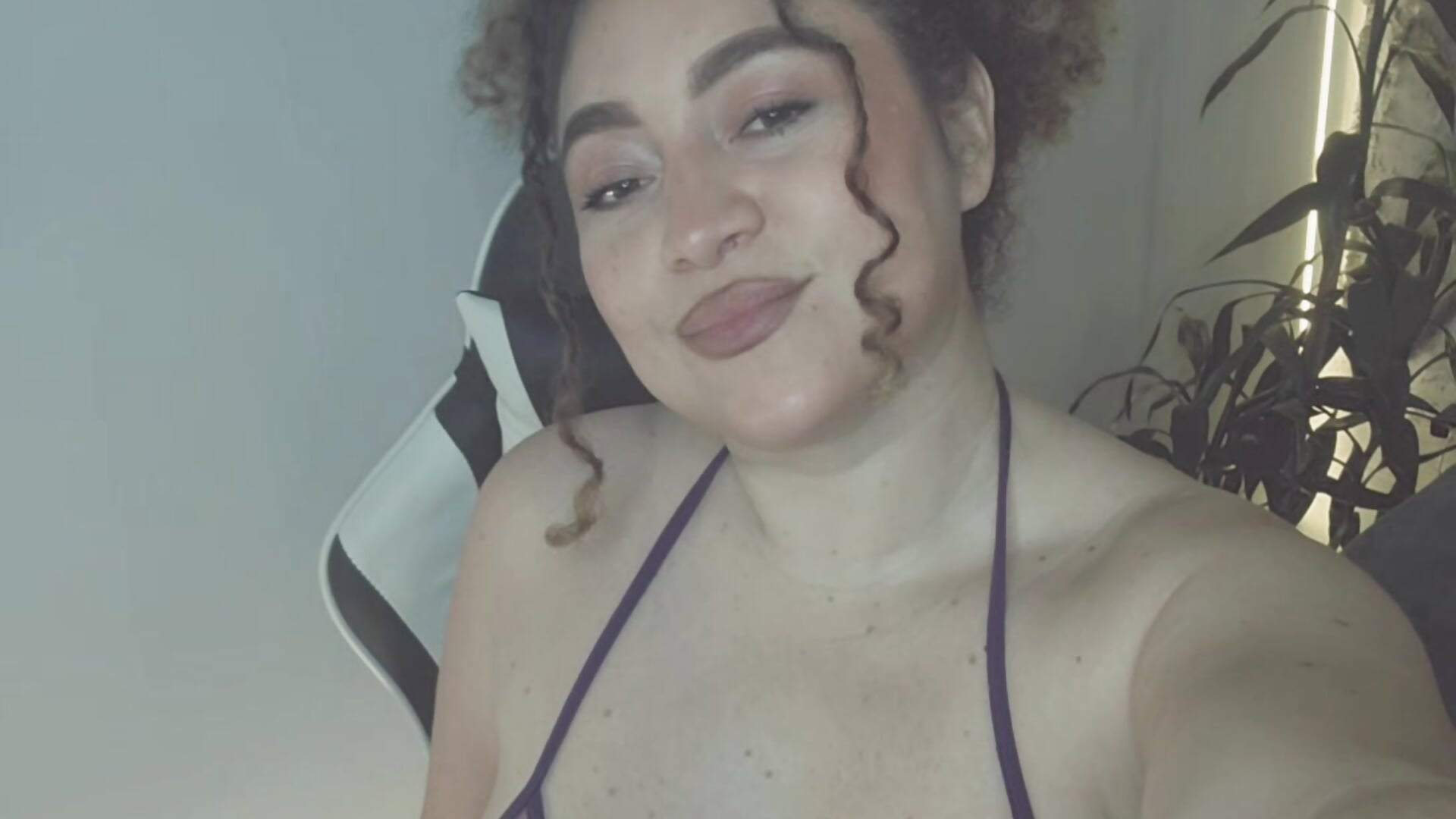 Kiss for you 💋💋💋💋– Kateryn_ kameramodell videója