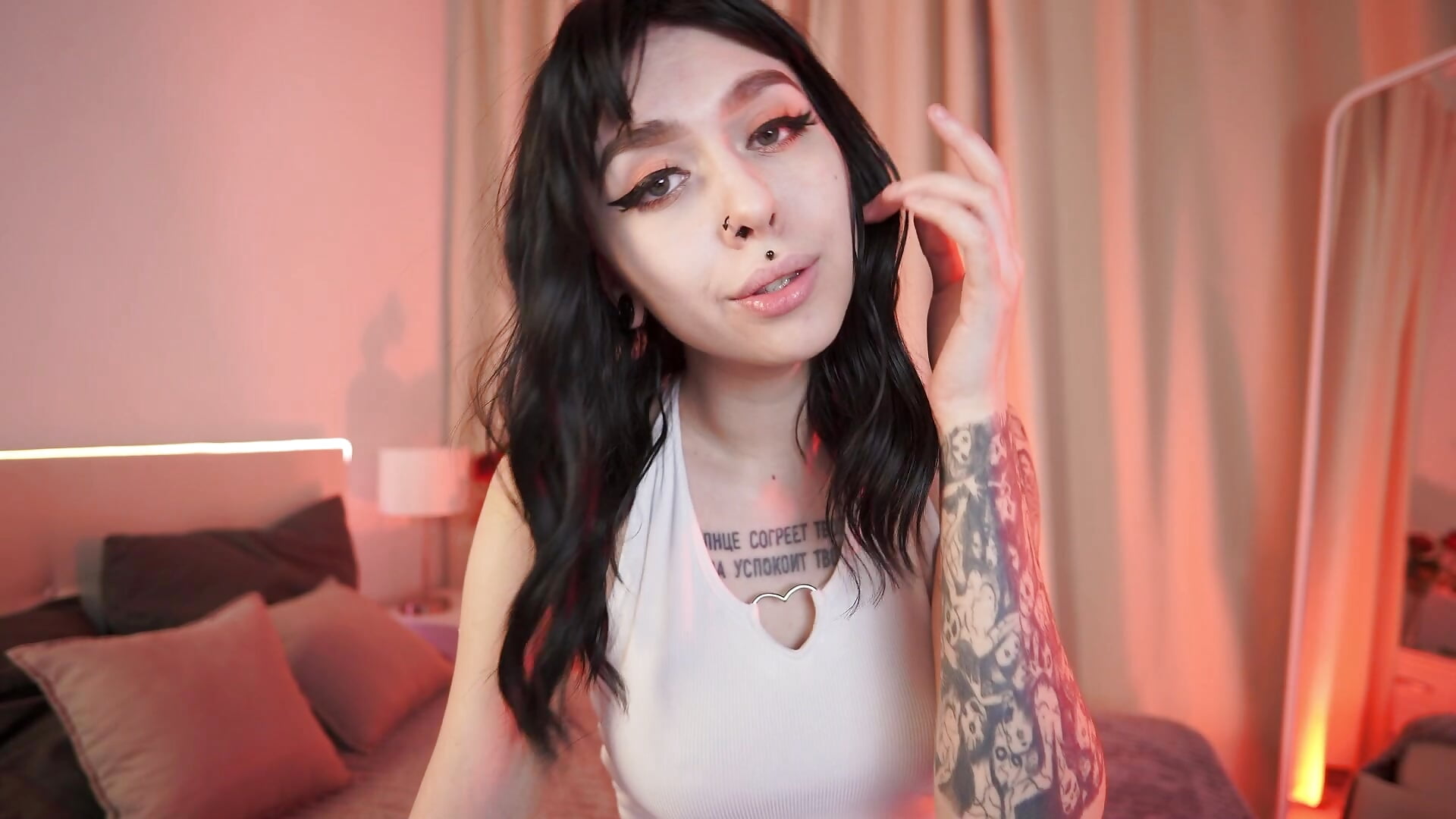 Piercing - Vídeo de Grace_Walker