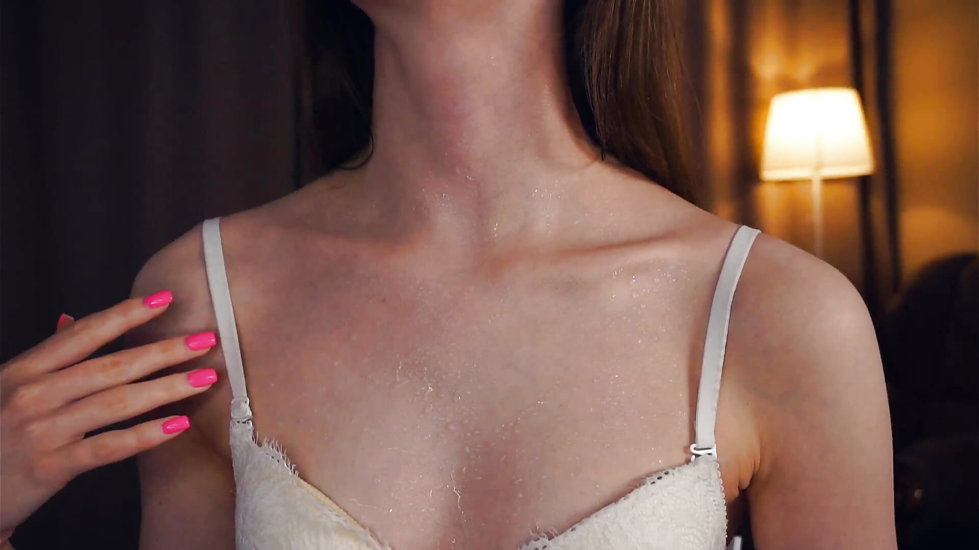 My shiny breasts pulls you to me - video by OnaZiroge cam model