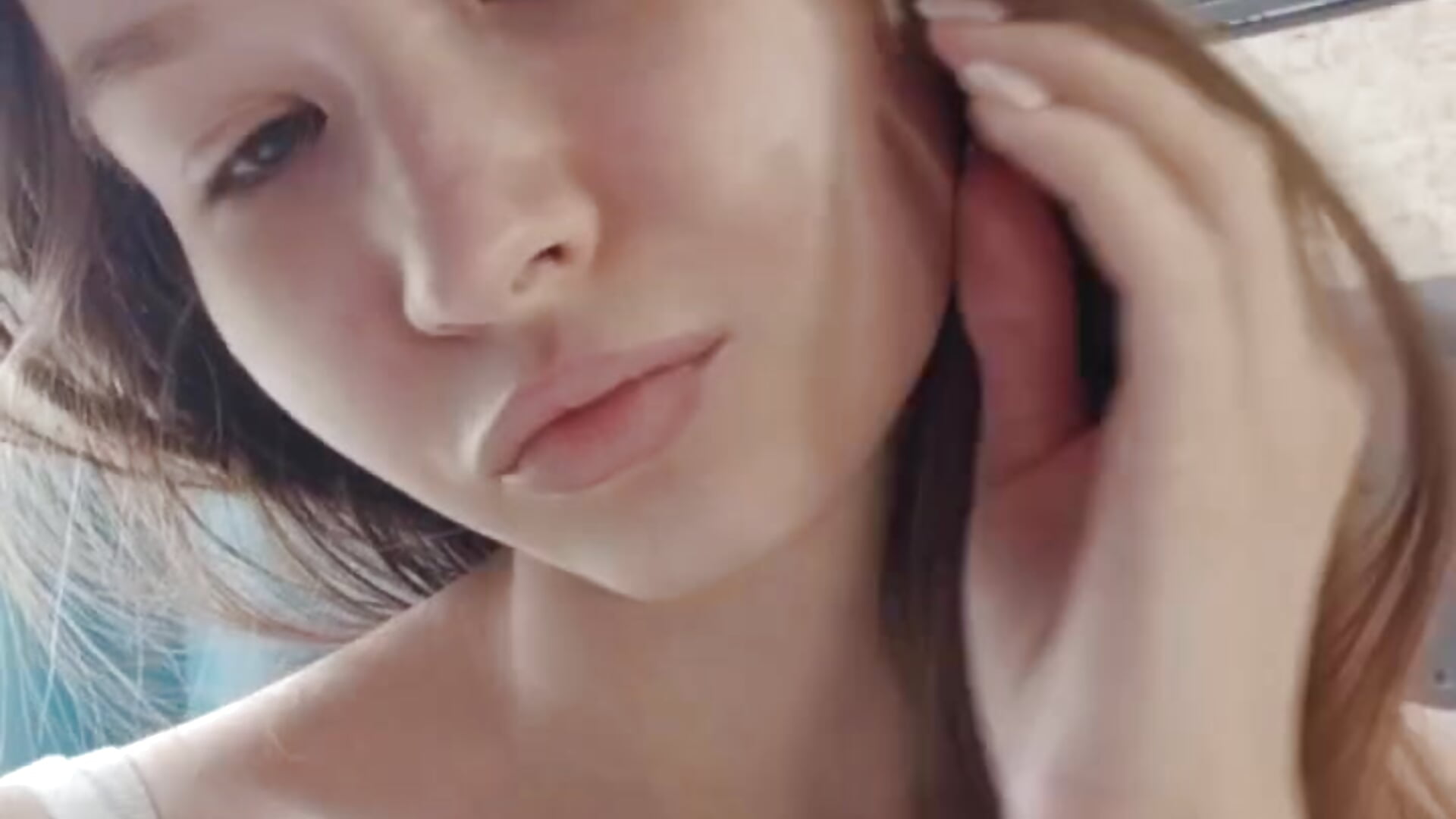 I'm sitting beautifully - video by OnaZiroge cam model