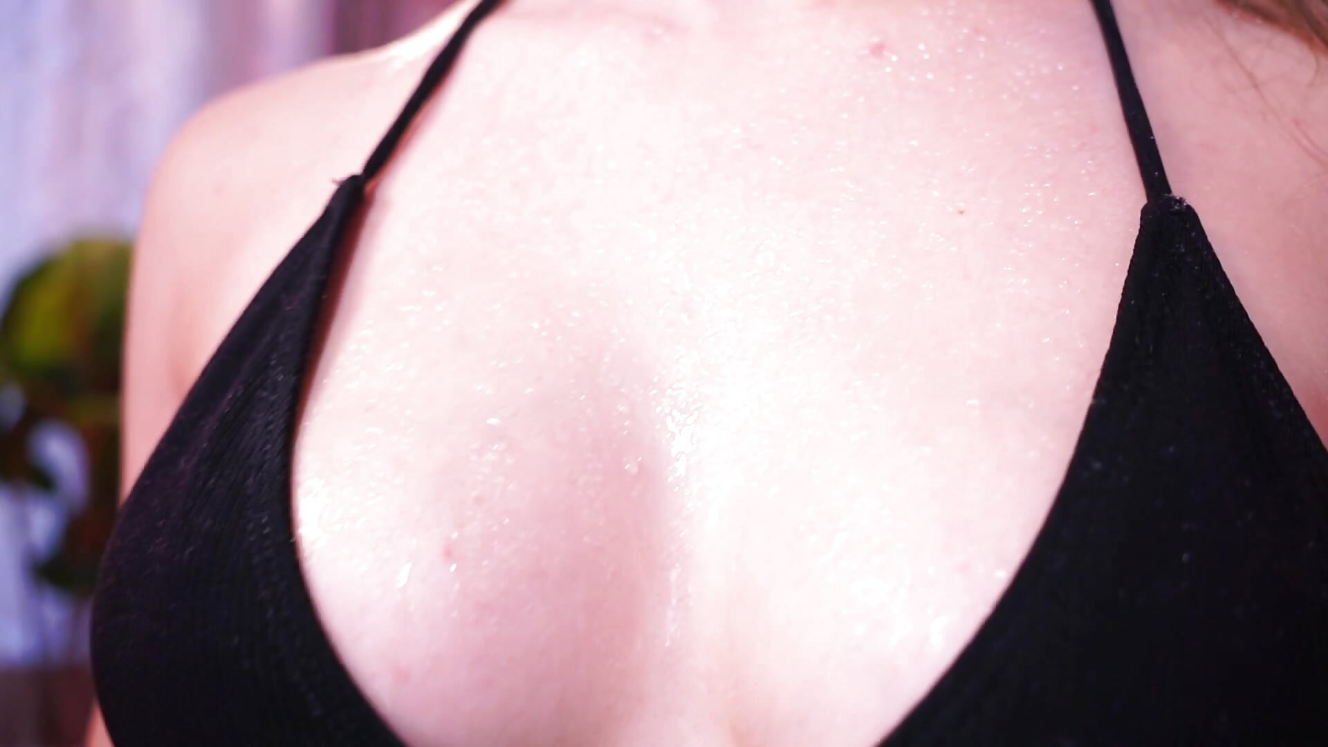 Wet and juicy curvy forms - Vídeo de AnnLevine, modelo de vídeos