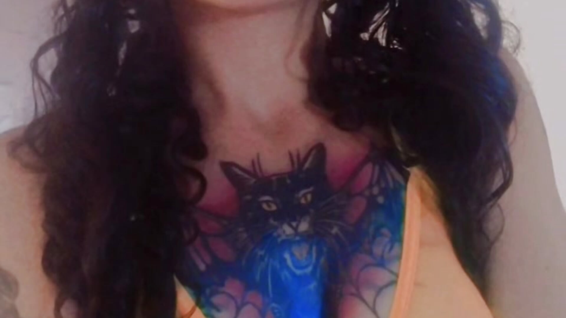 drink my saliva－カメラキャストのvampirellaa_crazy_の動画