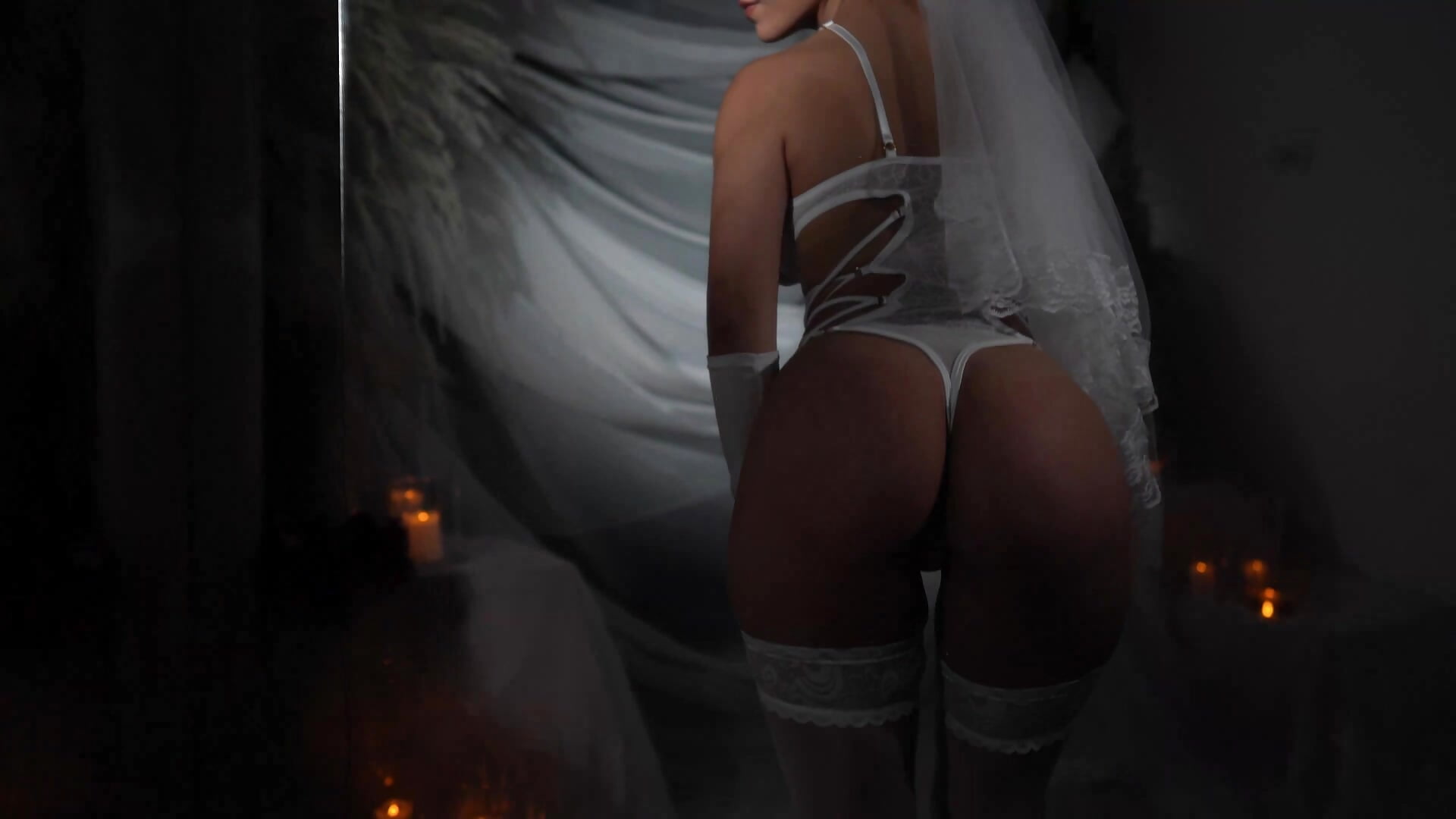 White Elegance - video by Julieta_Cortes__ cam model