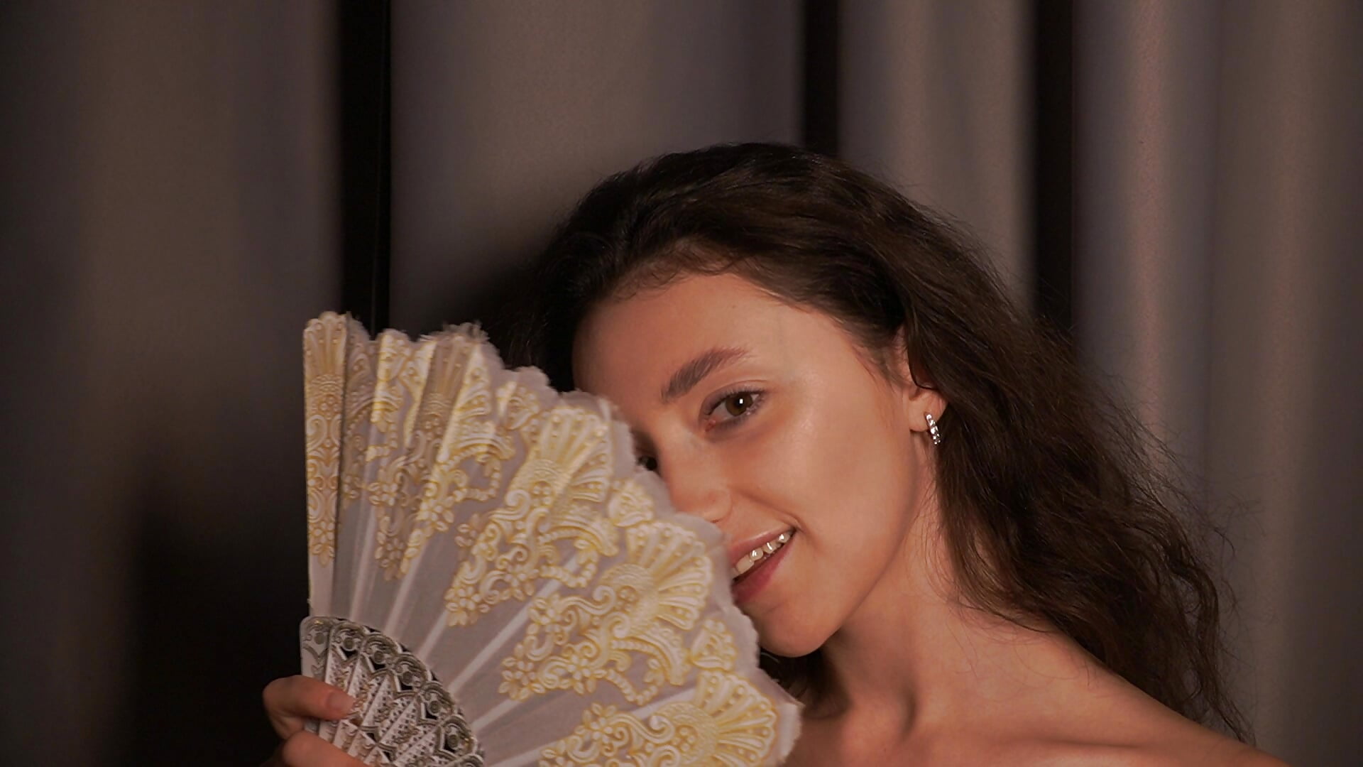 Take time to develop - video của người mẫu cam CuteFeret