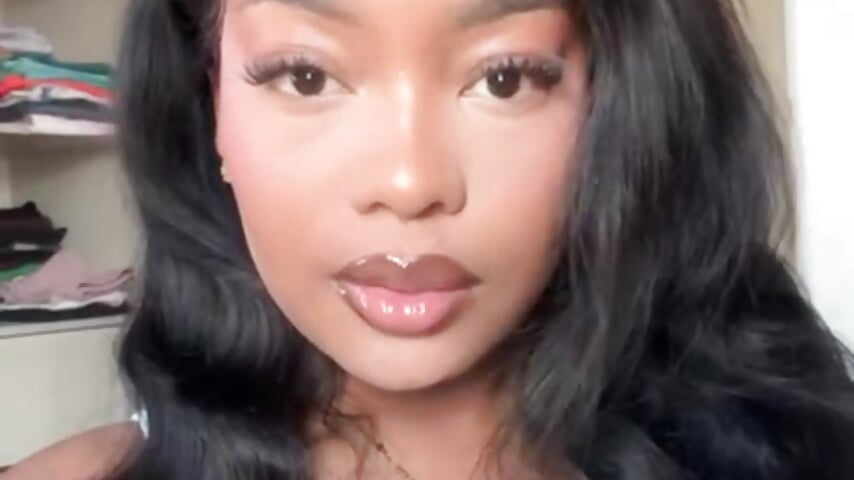 Kisses for you! - video by Isaa_Coleman_ cam model