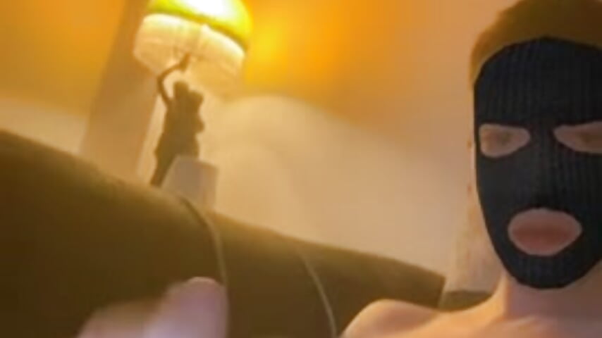 trim,8B02DFD6-C90E-4D8A-A85C-CF6A20ECEF49 - video van BowcatJack cam-model