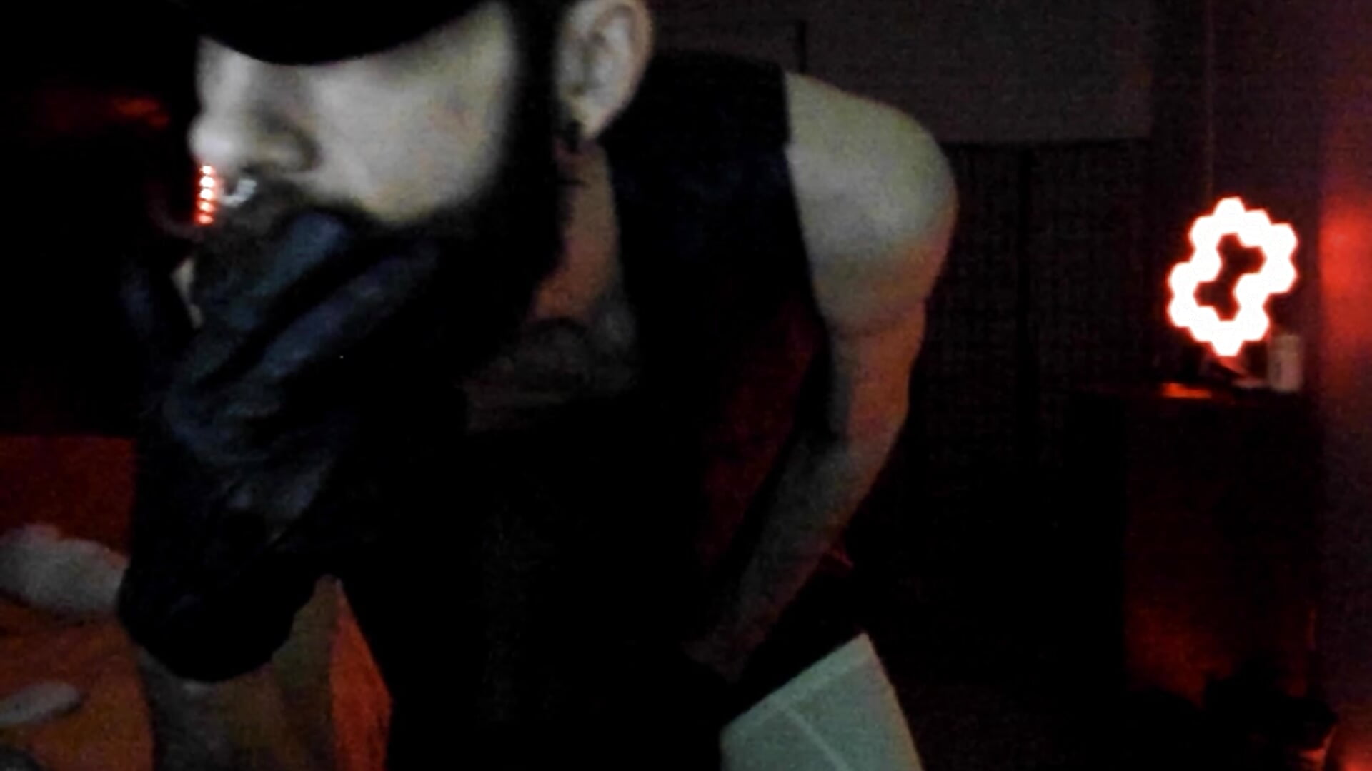 Suck MY BULGE - video by leatherz69 cam model