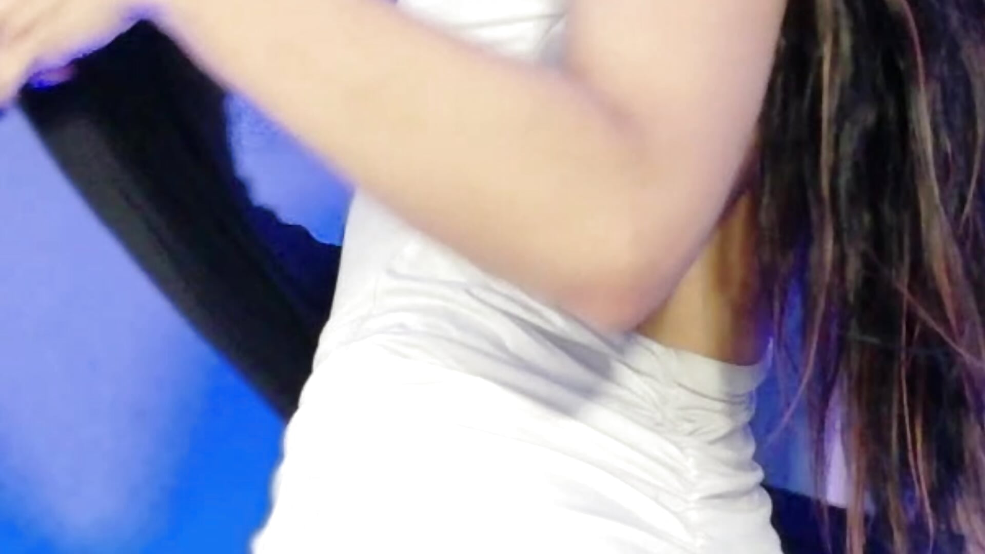 If your eyes see me naked, I assure you that you heat up ... 😈 - video by LucyGiraldo cam model