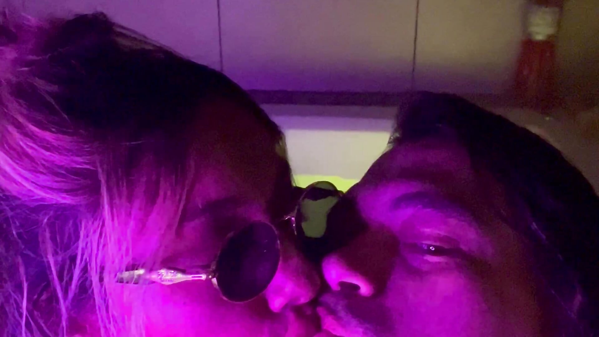 Kisss 🤤🥰 – video modela na kameri PamelaReall