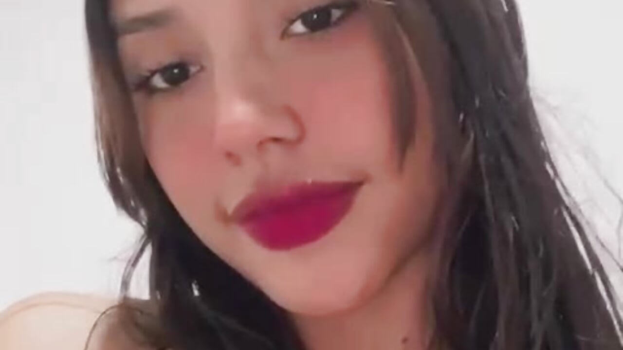 WhatsApp Video 2026-02-02 at 8,38,27 AM - vidéo du modèle de showcams monse_02