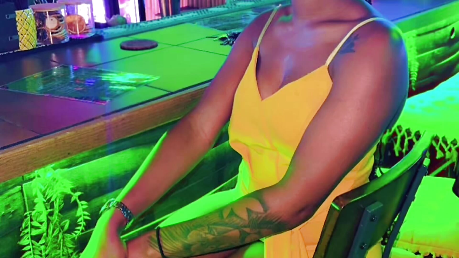 Love my island🥰 – video od webkamerové modelky starlight3455