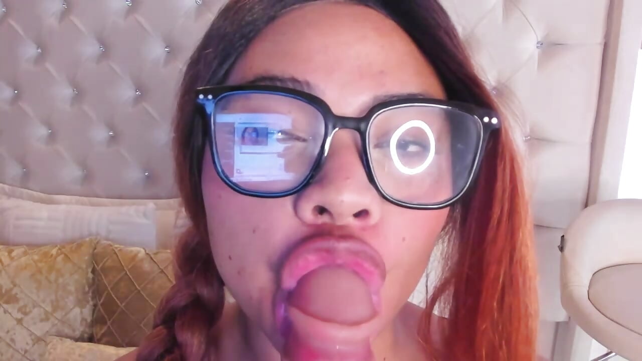 A little blowjob - video by Eloisa_cleavage_ cam model