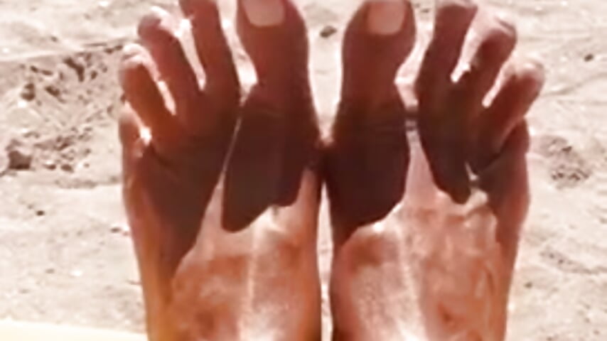__summer toes___ - video di Evonne modella di cam