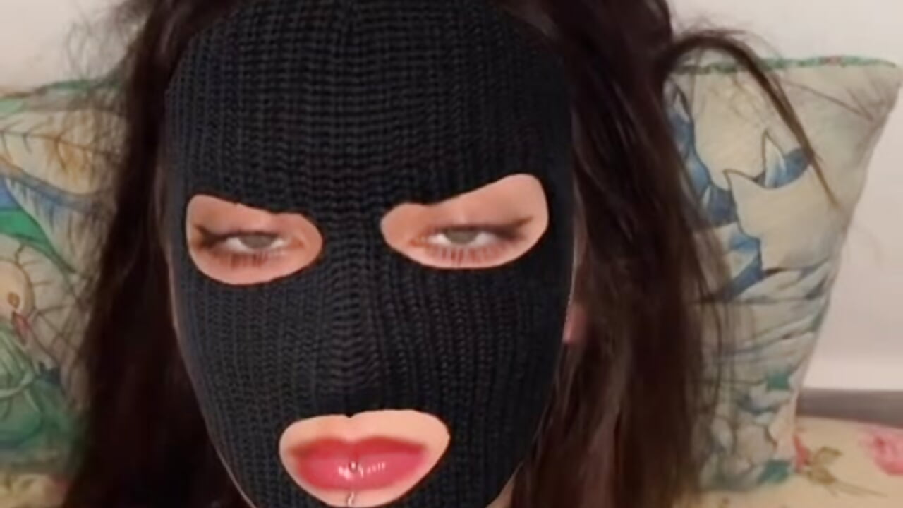 E11385A4-A86F-458F-A1CB-86C51F65A950 – video od webkamerové modelky Luxe_Ink