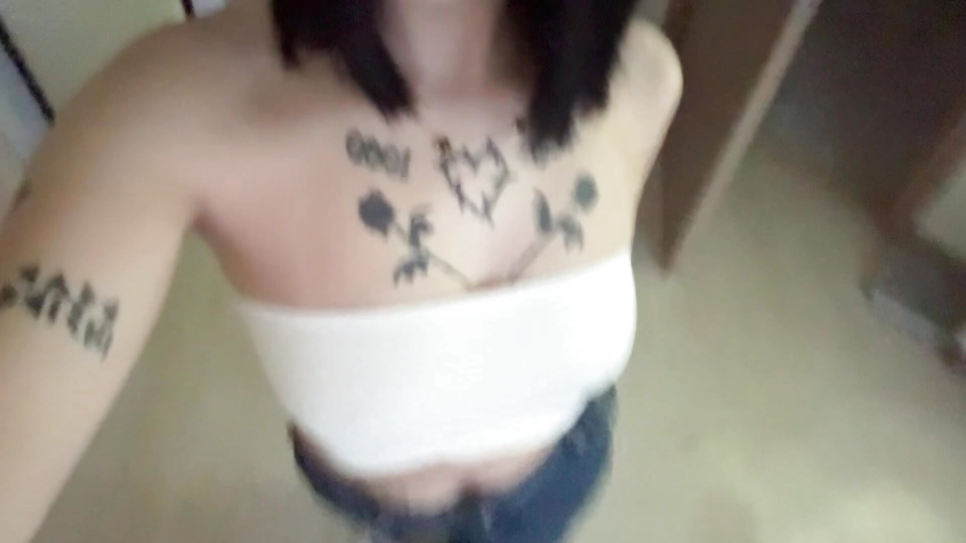 B69FAEFC-2EB5-4C35-9040-CC50117AD4B3 – video od webkamerové modelky Luxe_Ink