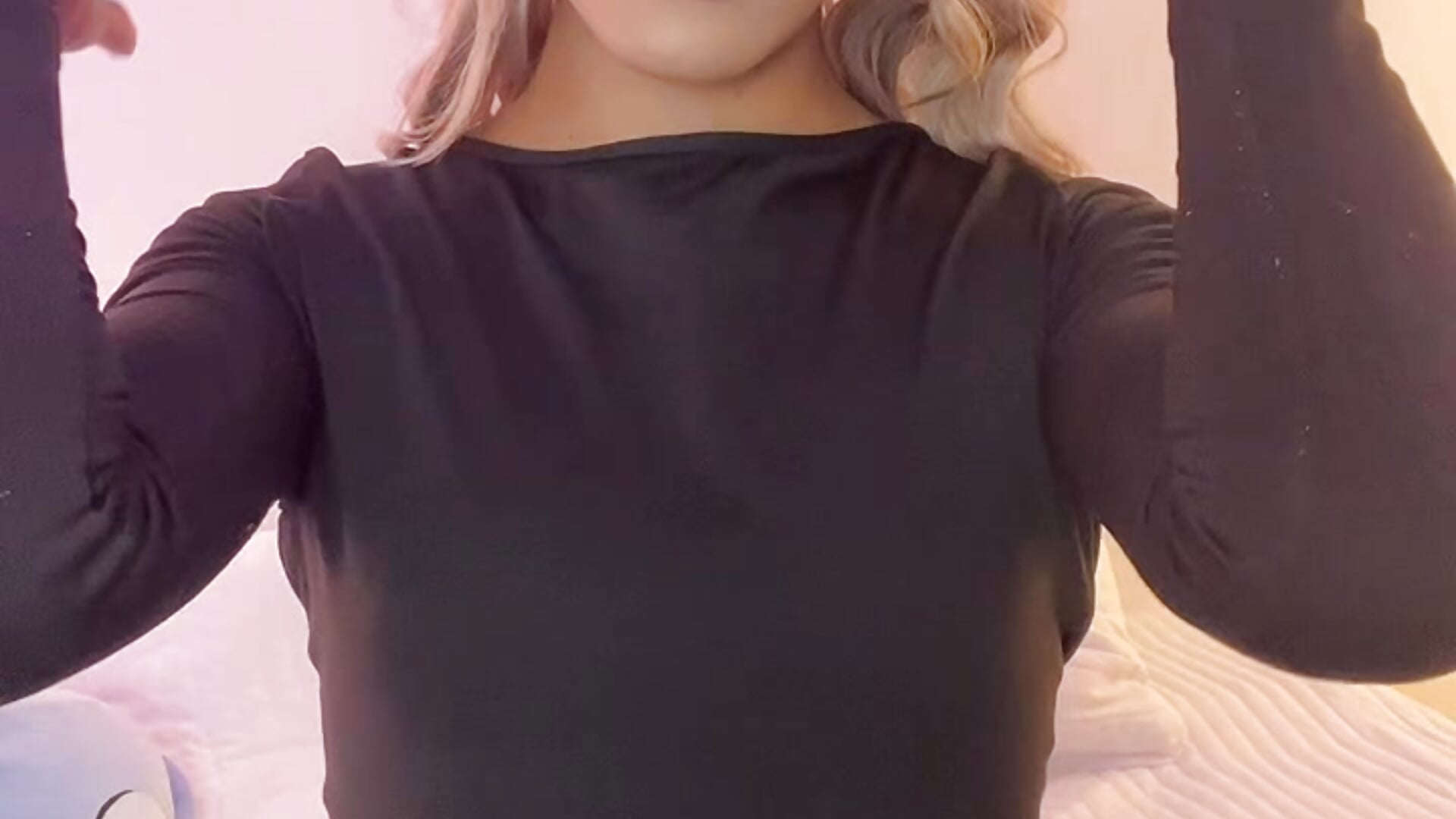 Surprise 🔥🔥🔥 - video by VictoriaRoss1 cam model