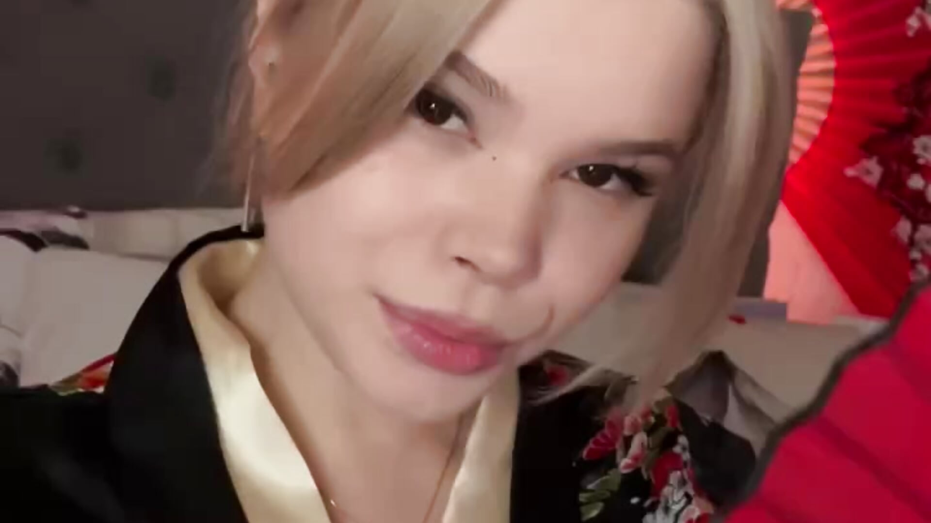 Halloween party - video by Born_to_Blow cam model