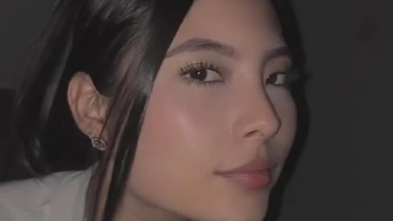 😈