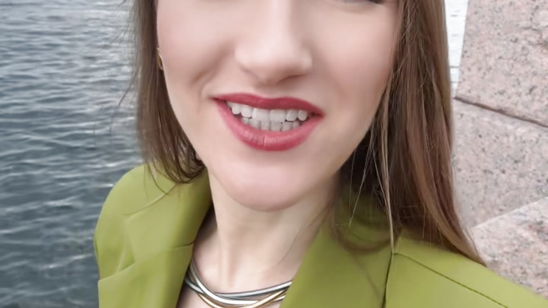 Me 😘 - فيديو من KateRedgar موديل الكام