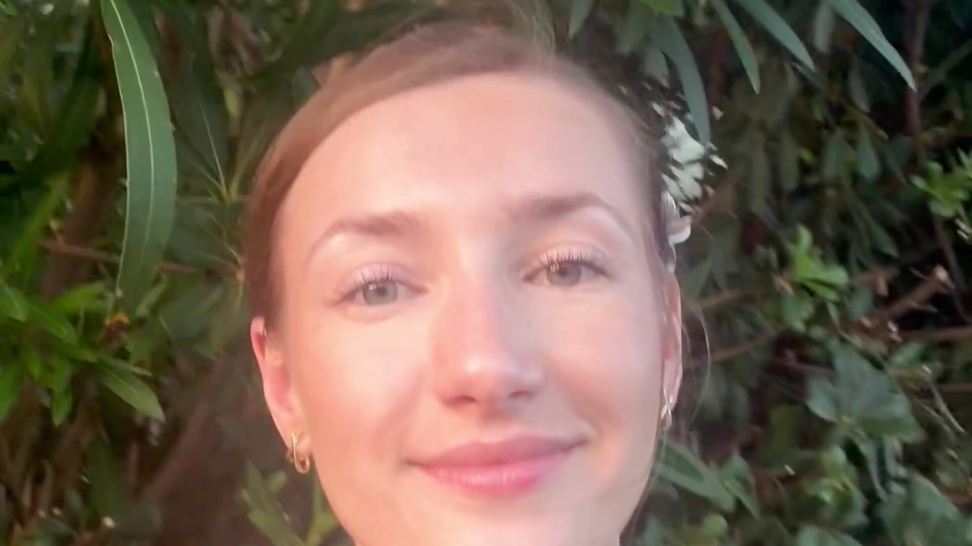 Summer time - video av KateRedgar cam-modell