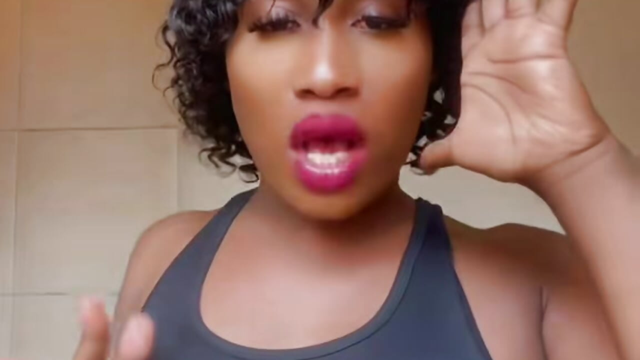 Face card 4 — filmik Moorella1, modela(-lki) na kamerkach
