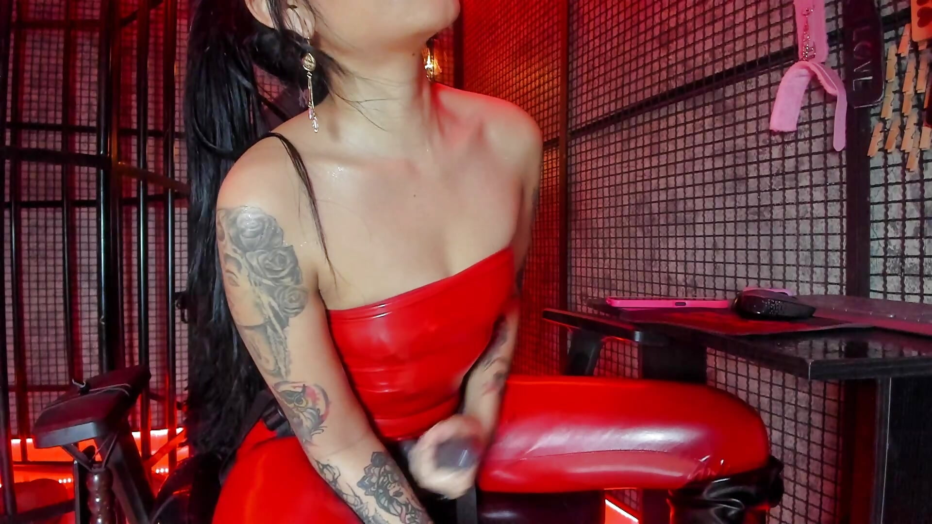 LET ME STROKE YOU❤ - video by NAILAHARD cam model