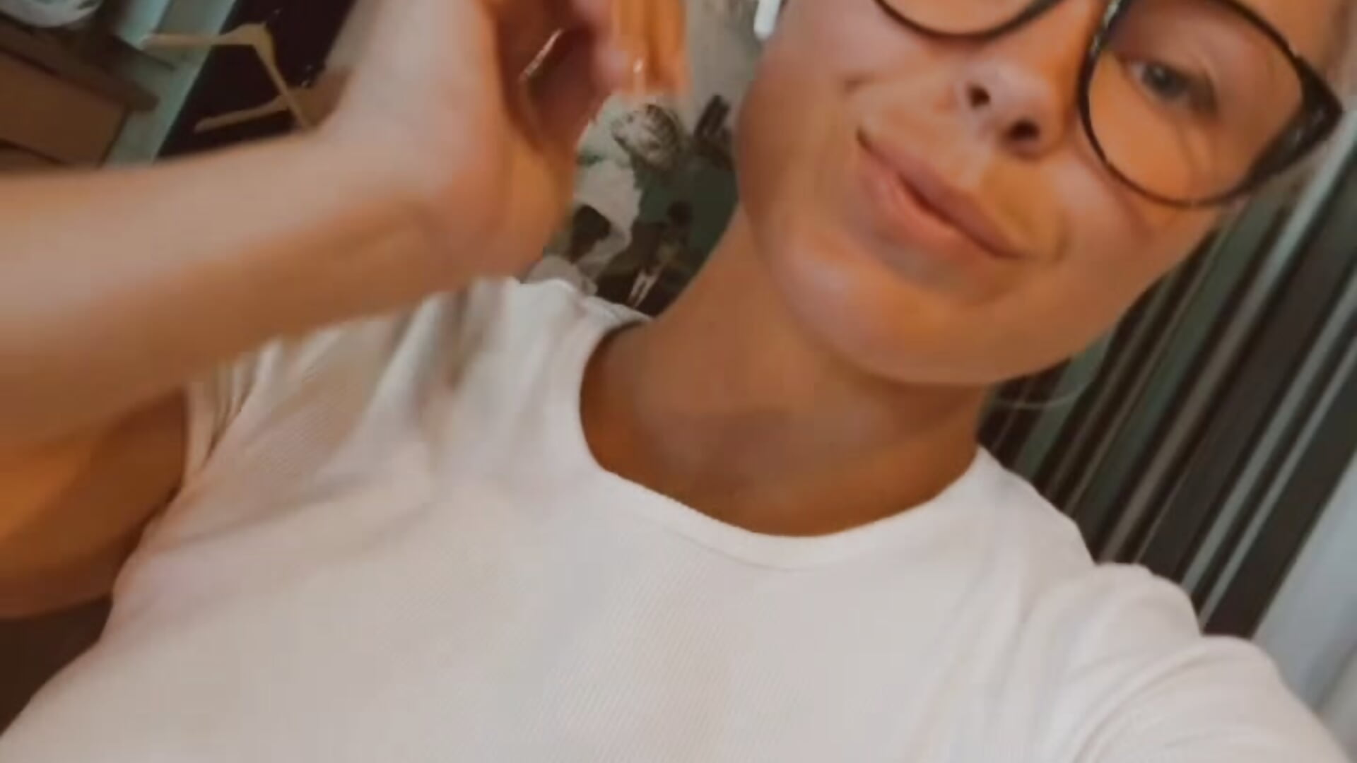 I'm on vacation, I'll be back in a week 🫰🏻 - video by Charming_Daphny cam model