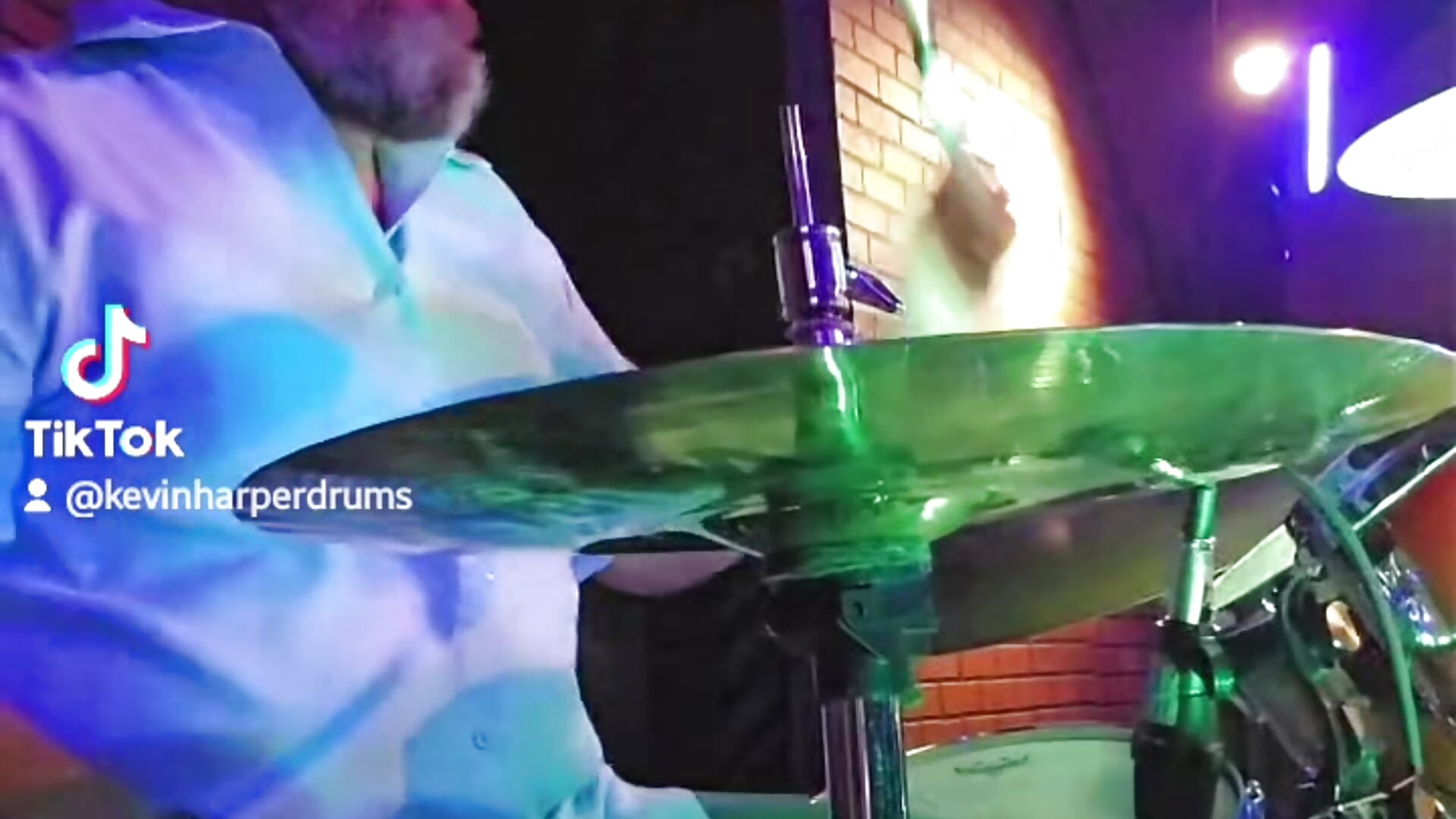 Drumming - βίντεο μοντέλου kikdrummer