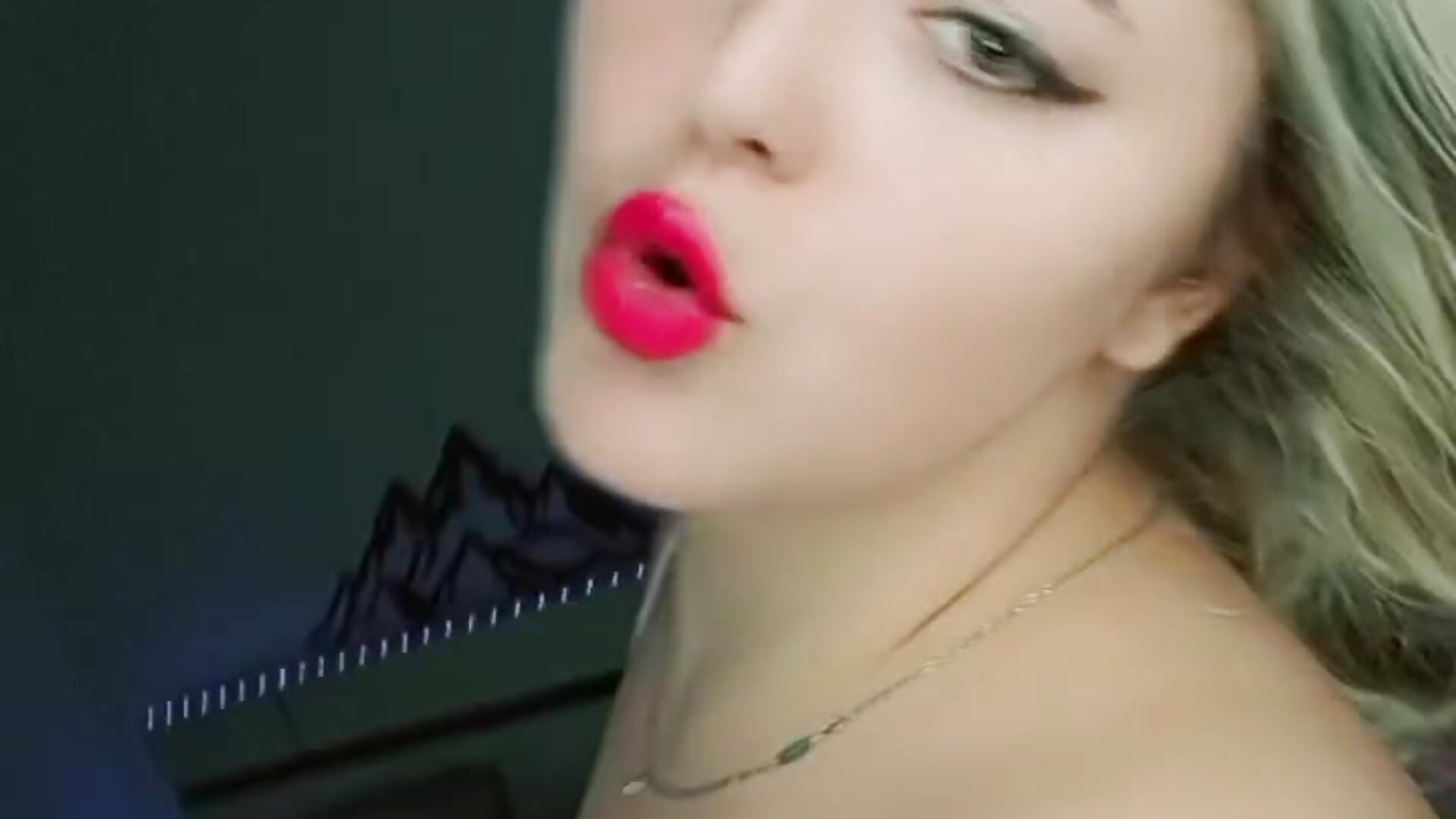 for uuuuu - video by marry_evans cam model