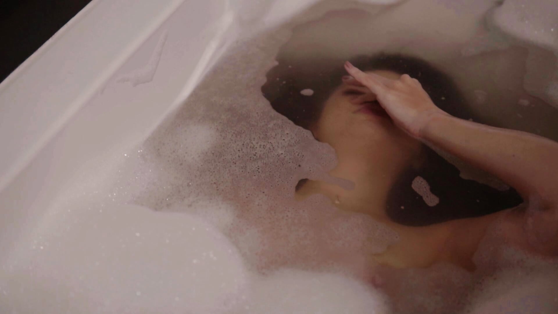 Underwater - video by AlexaCreed