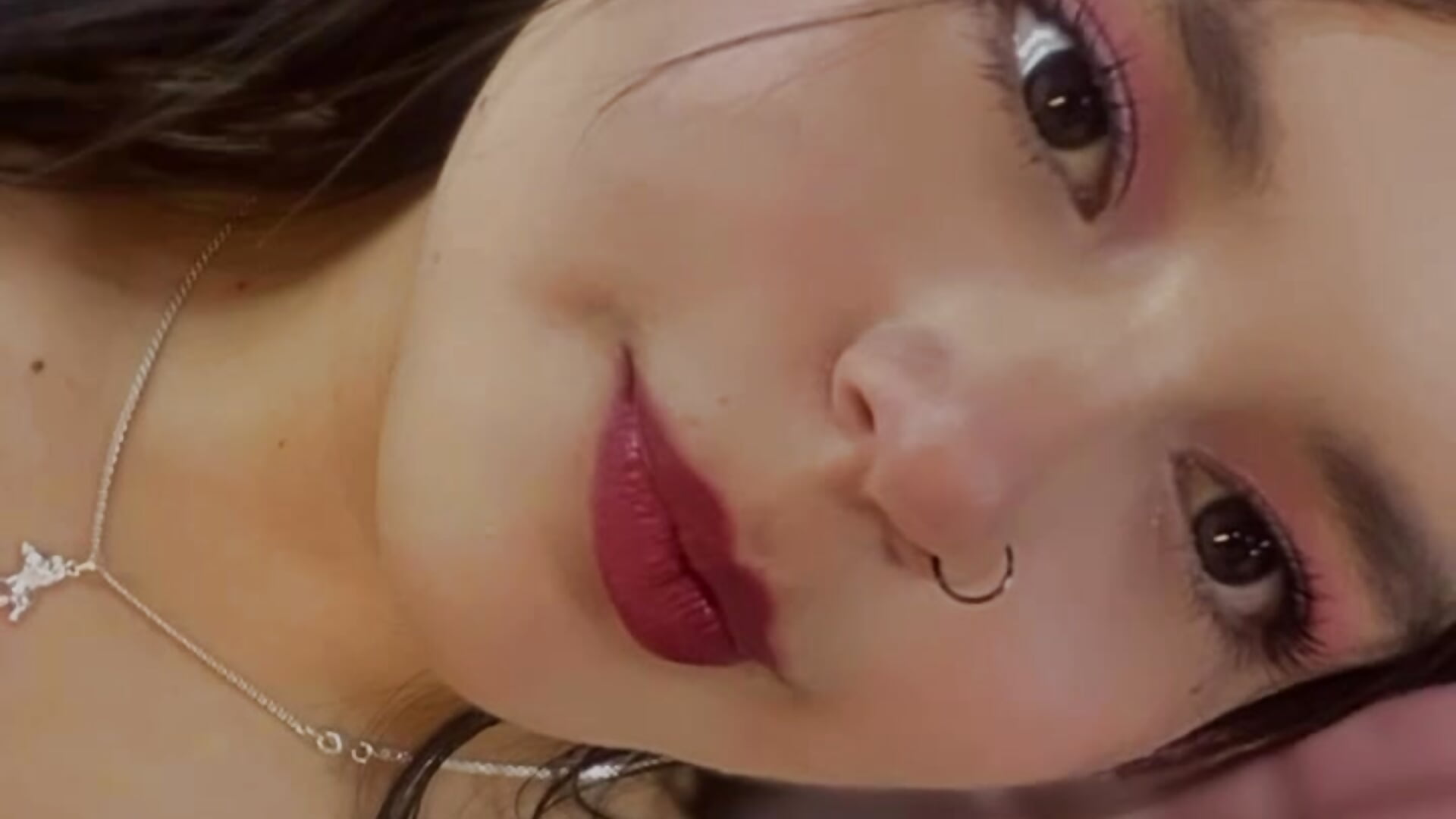 Nicee - video by skyhotgirll cam model