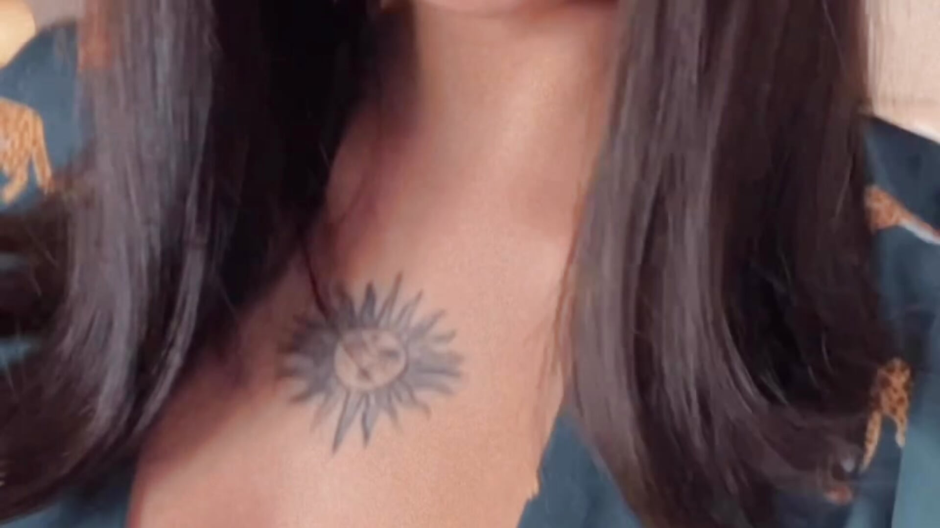 Being pretty - video by nahiapaws cam model