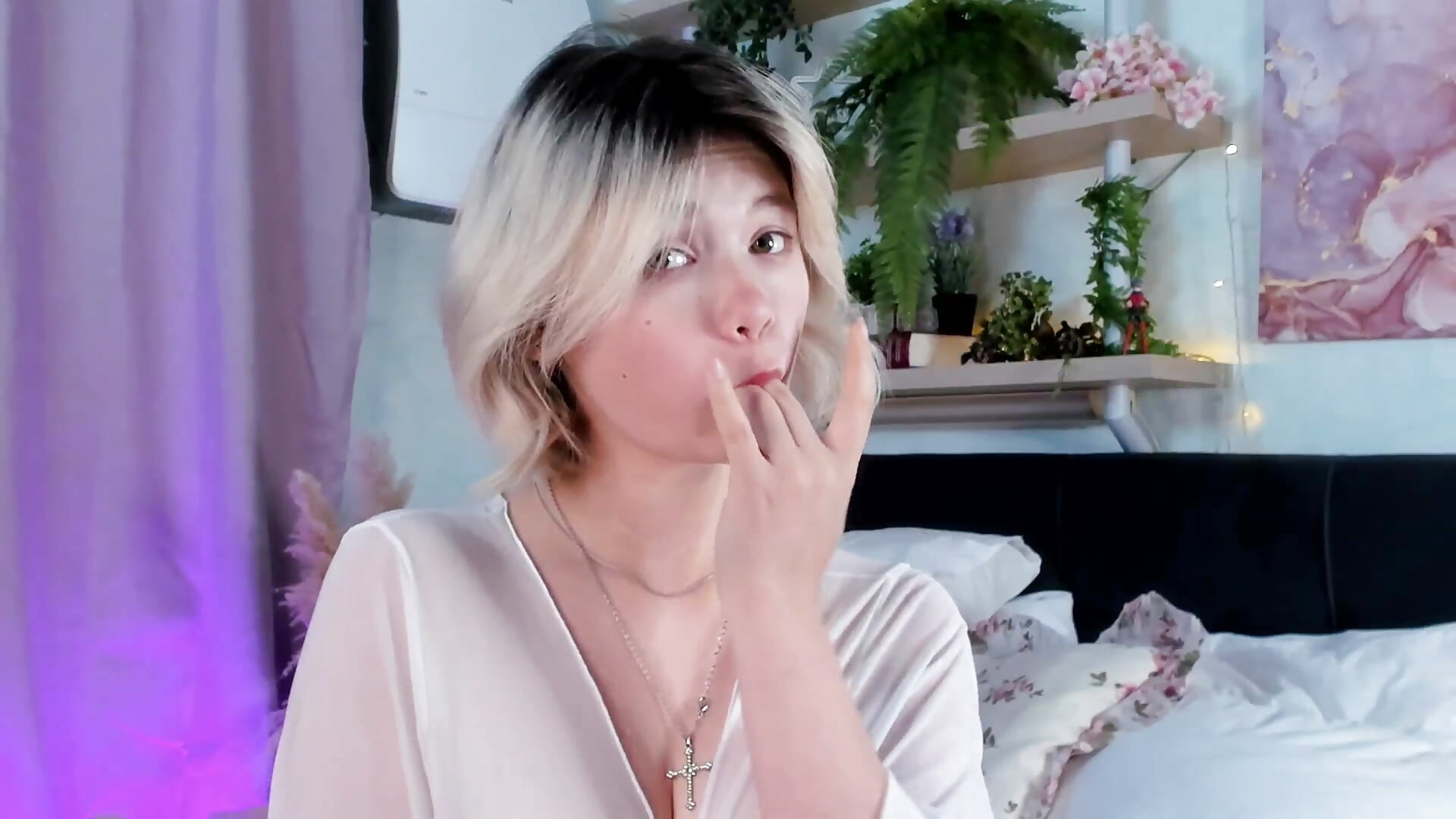 🌺very sexy sucking finger🌺