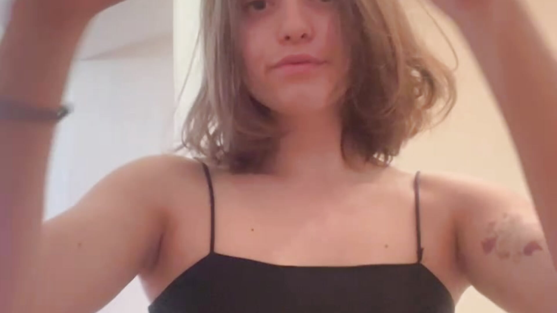 What are you doing? - video by AiarsHlynd cam model