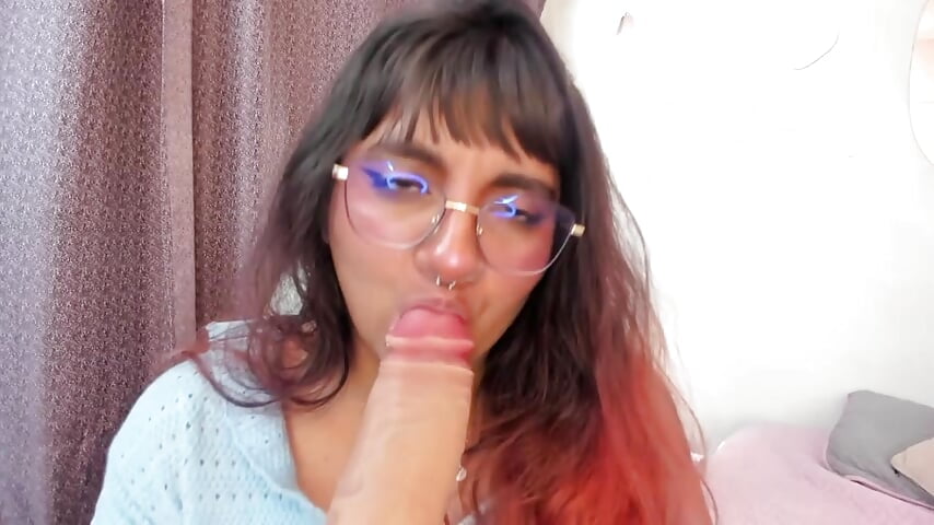 Blowjob with a thick cock - video van Lexiee_ cam-model