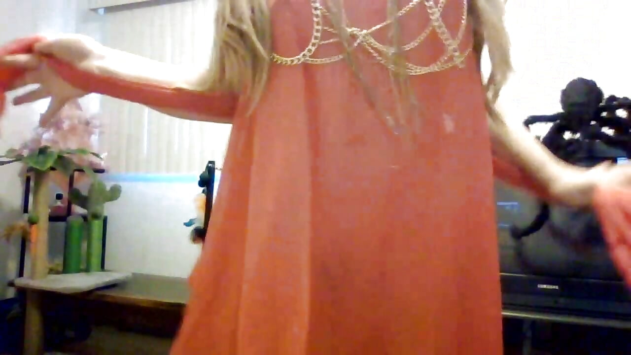 Bollywood Dancing Video - video by asialovedoll cam model