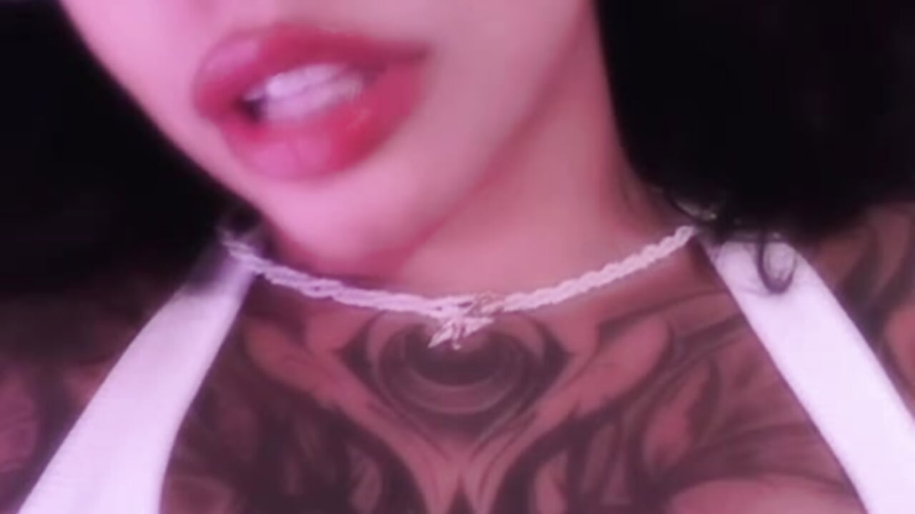 Hey Papi, happy Monday!! - video by JuliaRose_ks cam model