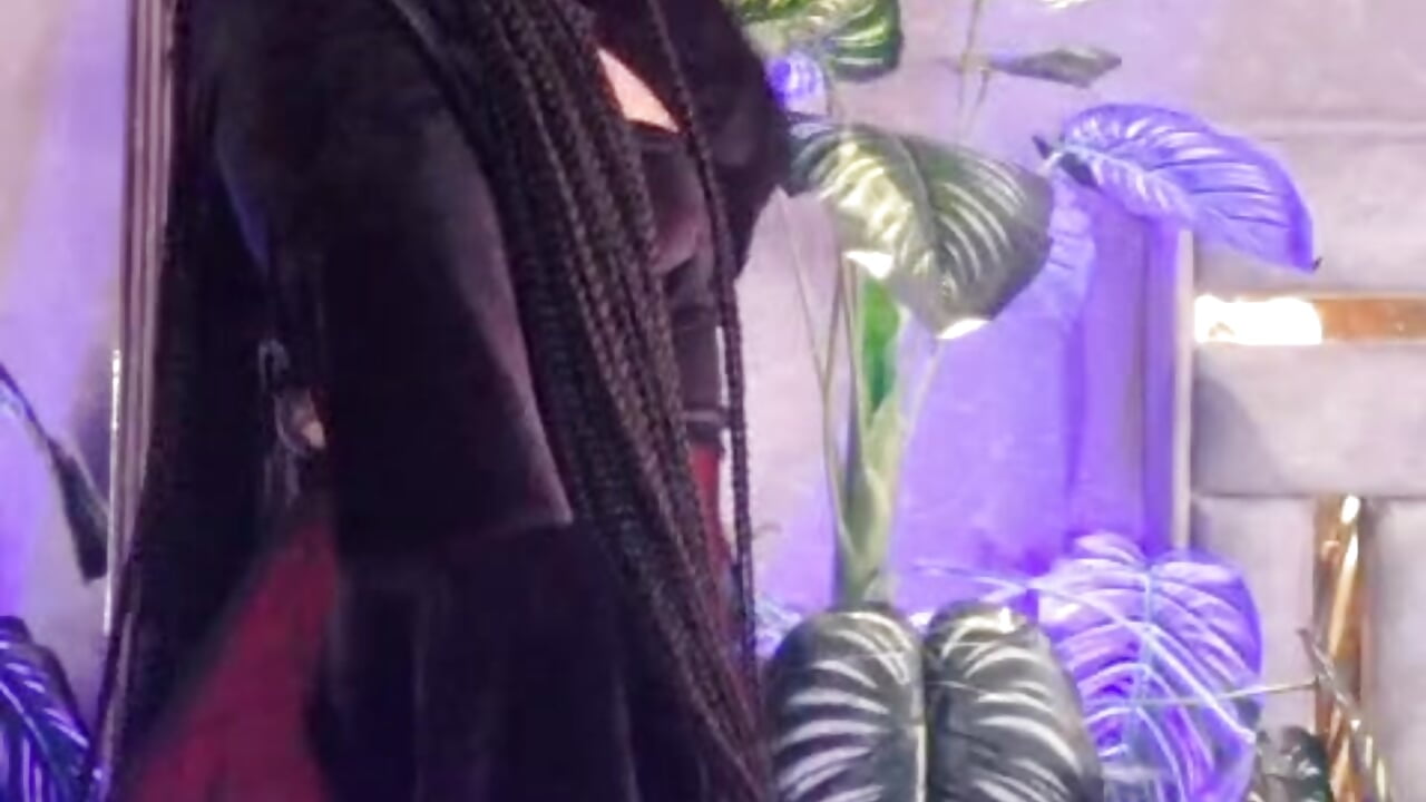 Beauty Witch 🎃(halloween 2025) - video by JuliaRose_ks cam model