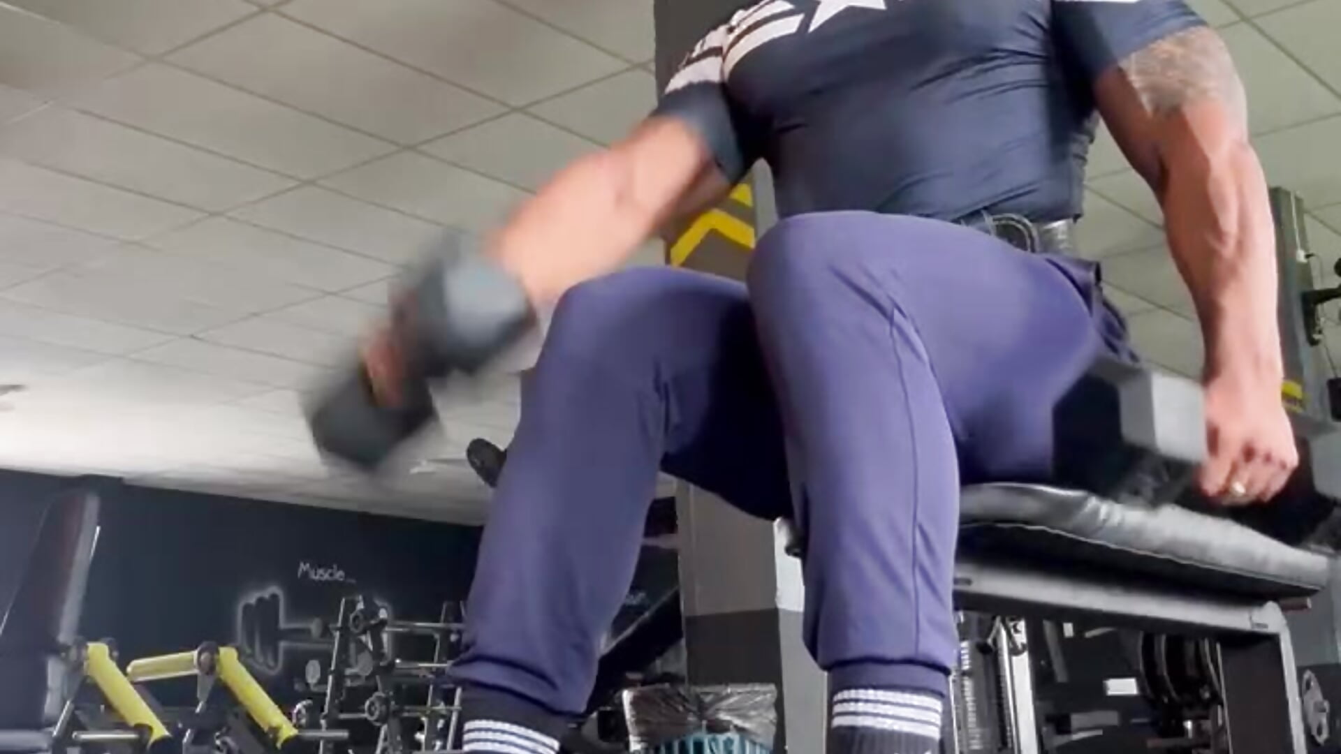 I'm the best at training—would you train with me? - video by MattRodriguez9 cam model