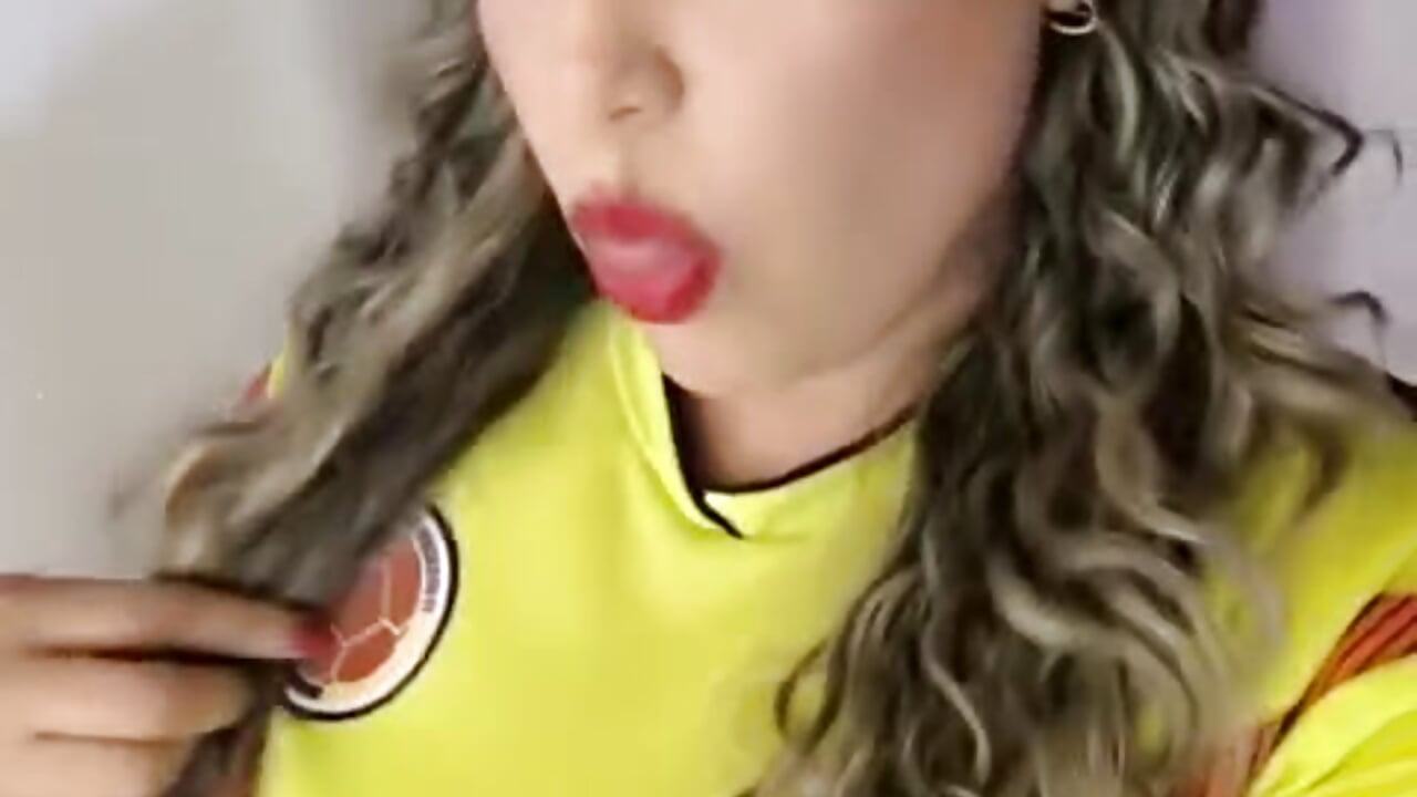 SEXY COLOMBIAN 💛💙💗 - video by marie_hss cam model
