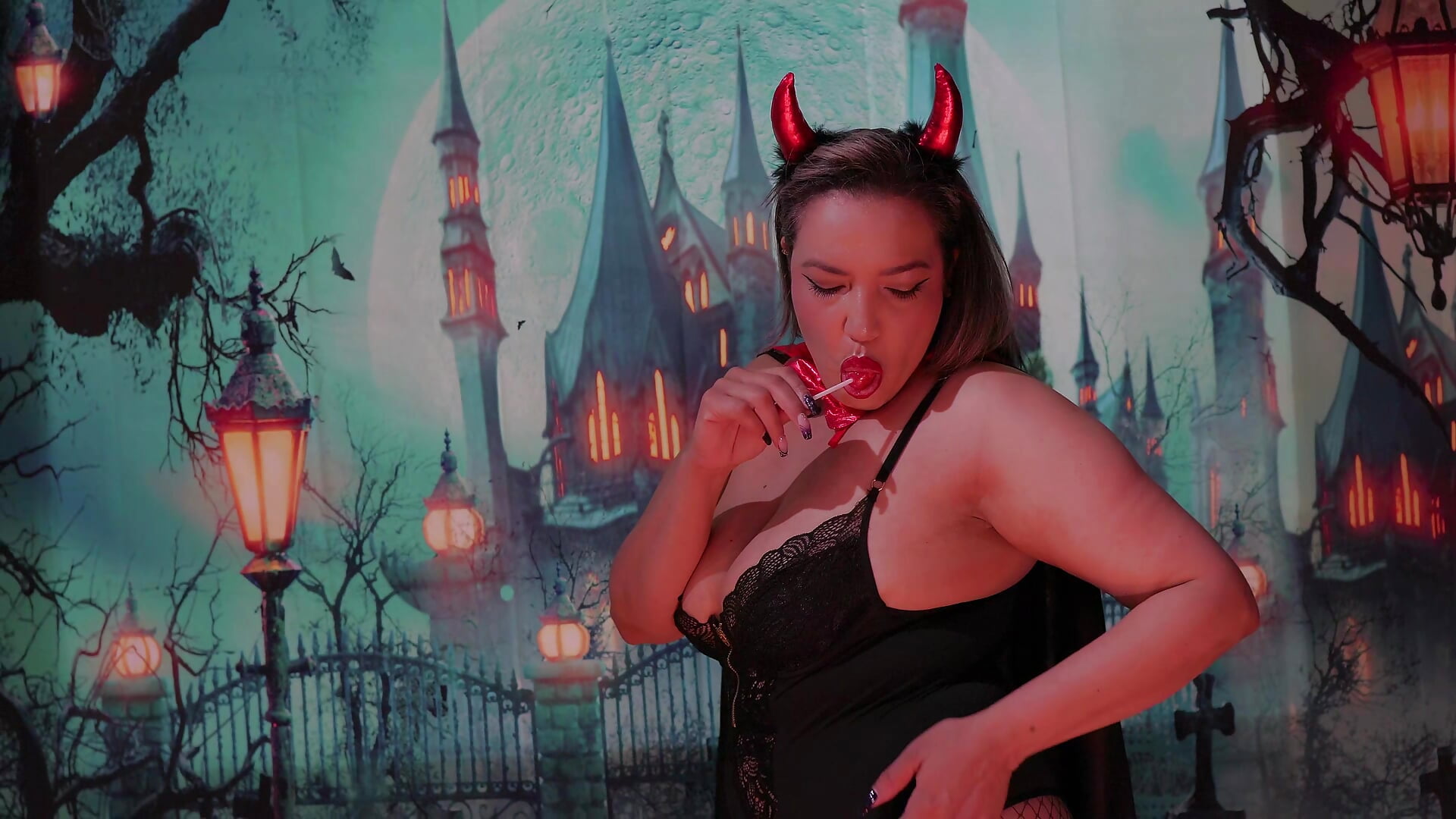 Happy Halloween!! - video by marie_hss cam model