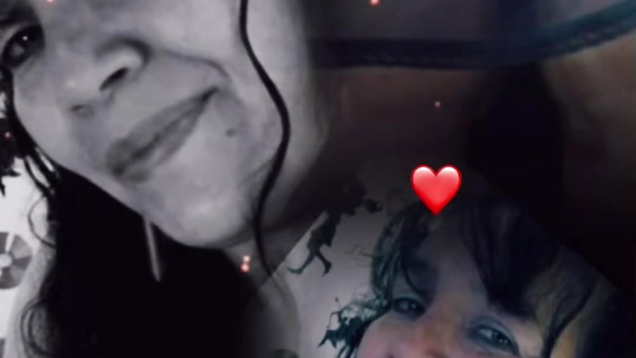 213fa97e4404467789335b16fbf9cdc2– Sweeetness_Milf kameramodell videója