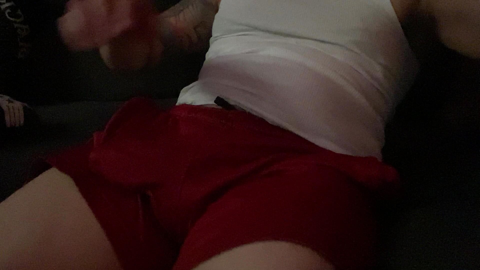 0056AE06-D7E9-48BF-B181-E74C5DDBEE96.mov – video modela na kameri JackDaBulge