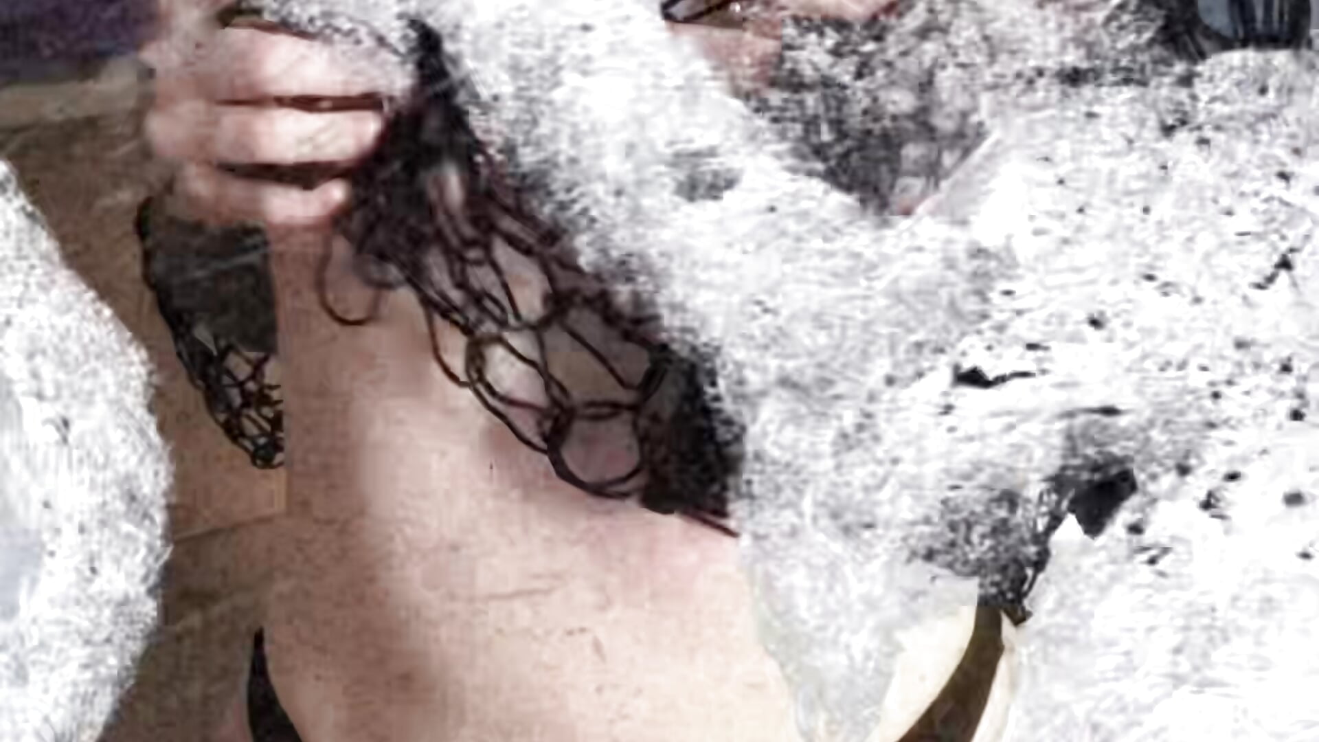 weird – video modela na kameri metanoiiia