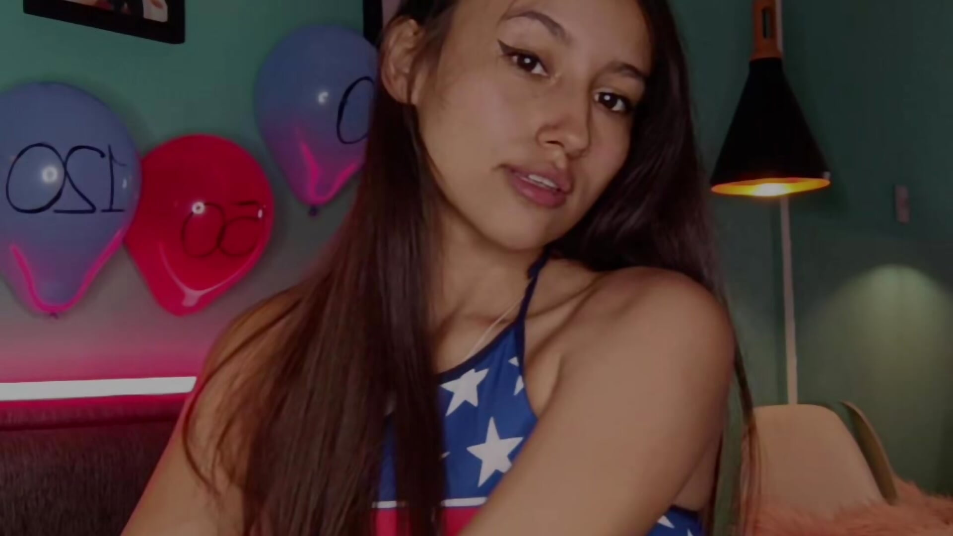 💙🤍❤️